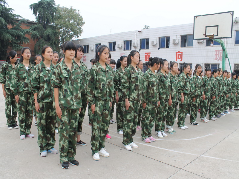 南陽工業學校軍訓